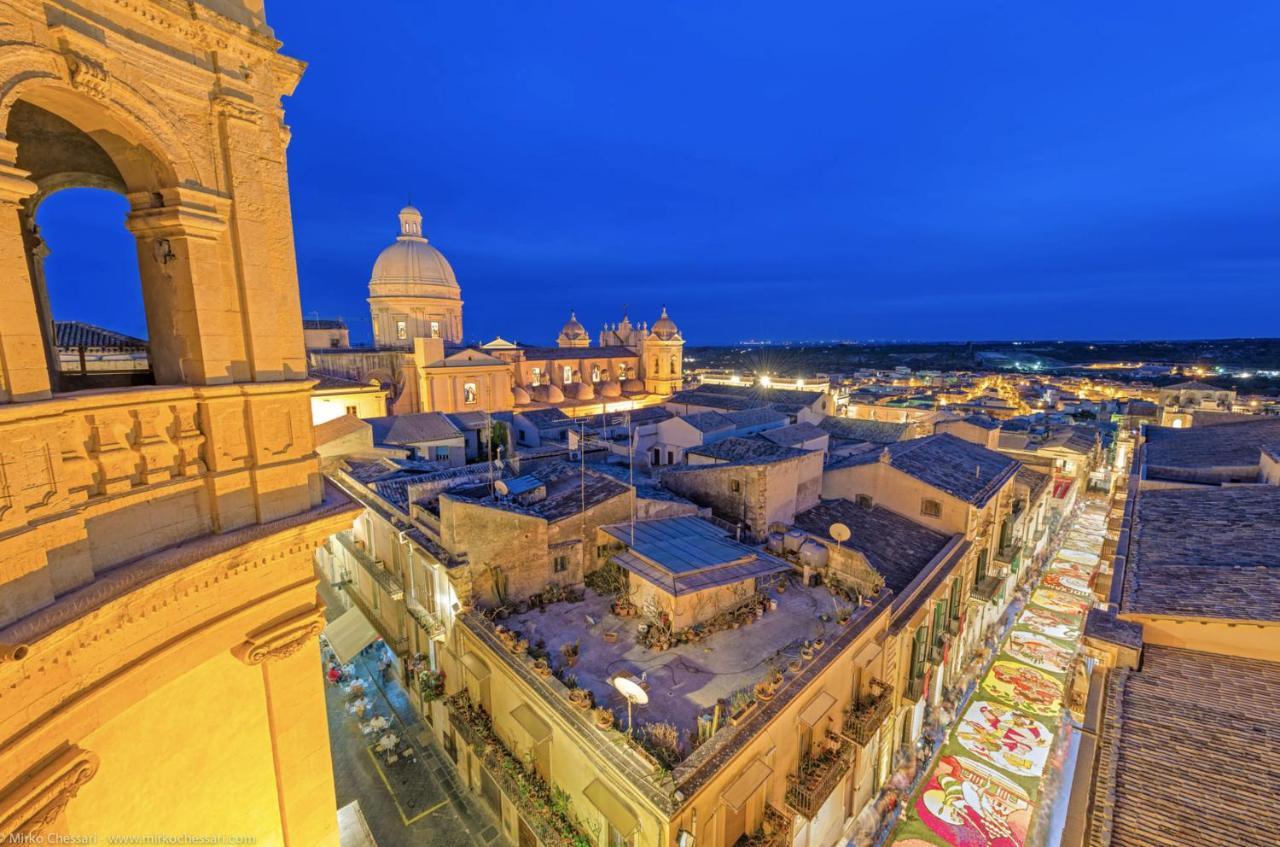 Quattroquarti Stradivari Home Noto Exterior photo